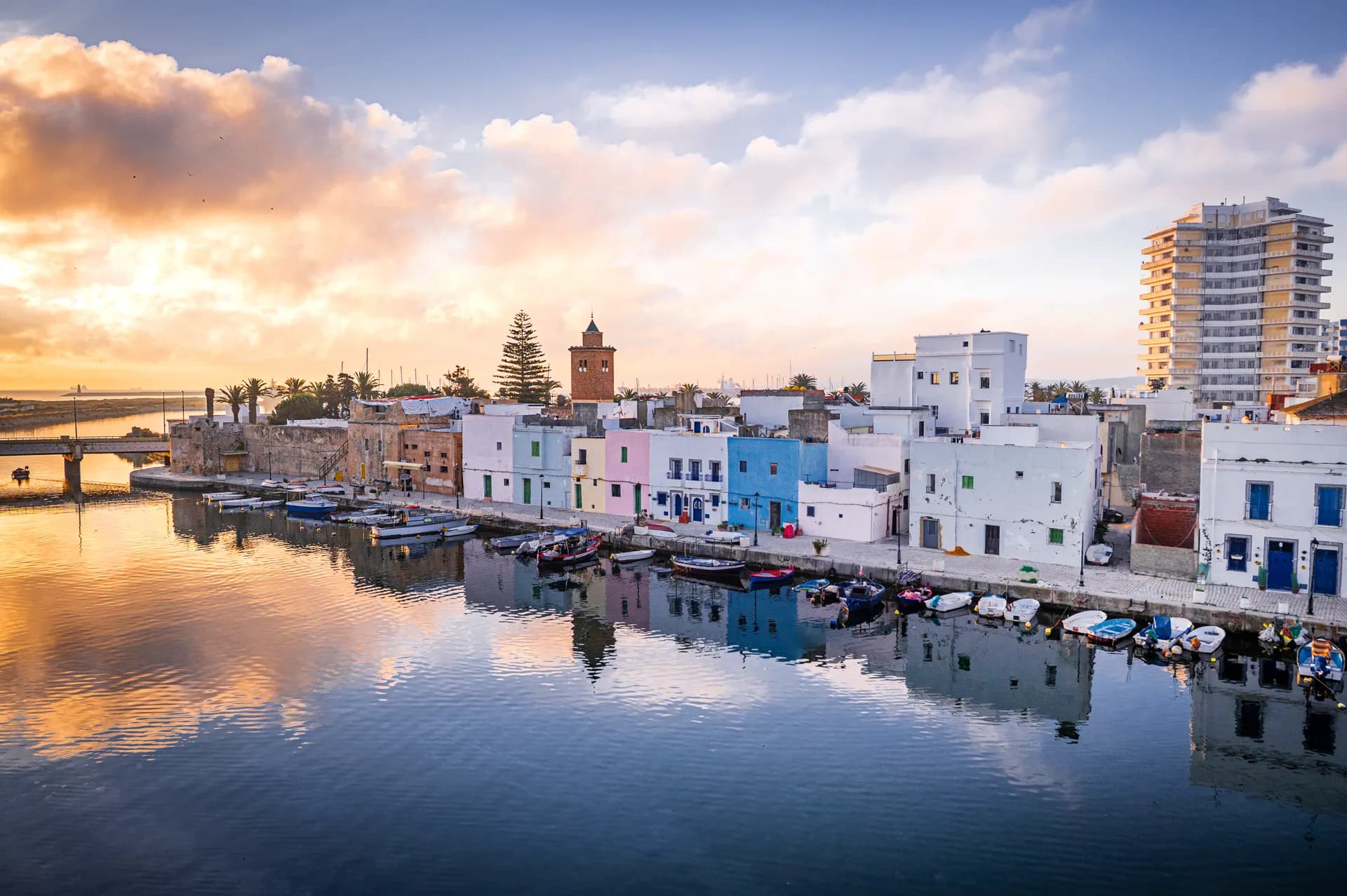 Le Vieux Port, site emblématique de Bizerte en Tunisie, à quelques minutes de la marina
